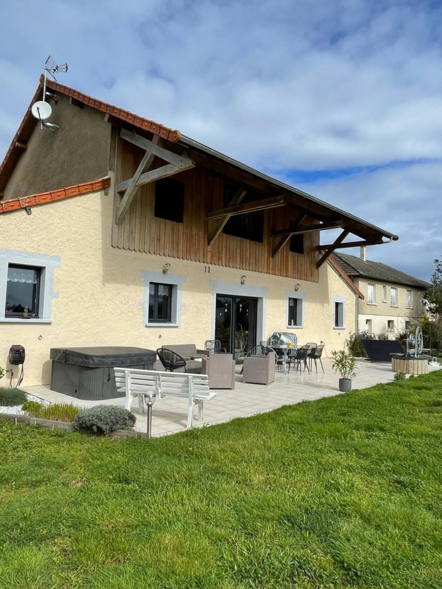 Cercy-la-Tour La Guette B&B 외부 사진
